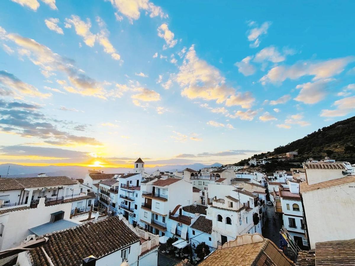 Modern, Bright And Comfortable Apartment With Shared Roof Terrace Canillas de Aceituno Extérieur photo