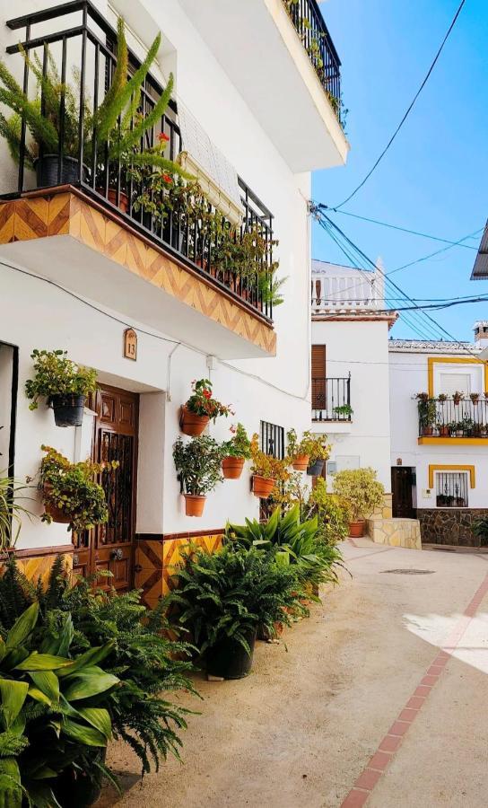 Modern, Bright And Comfortable Apartment With Shared Roof Terrace Canillas de Aceituno Extérieur photo