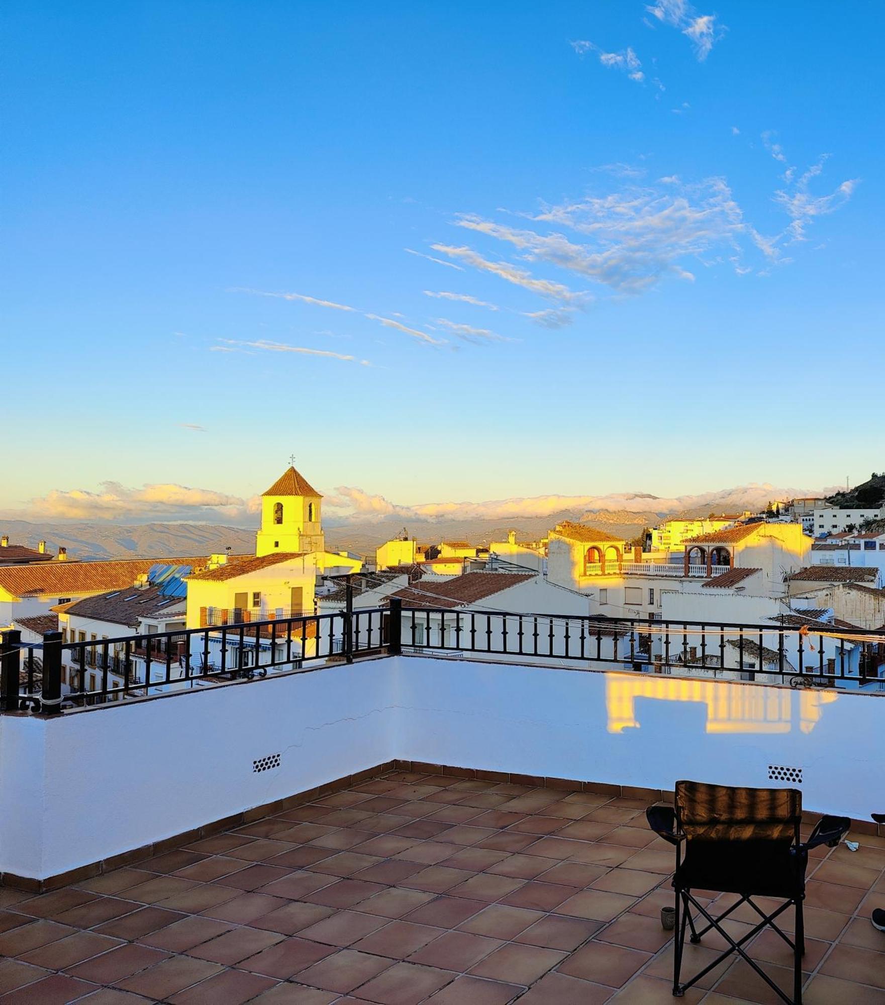 Modern, Bright And Comfortable Apartment With Shared Roof Terrace Canillas de Aceituno Extérieur photo